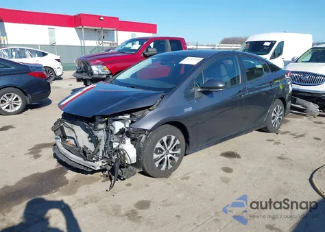 2021 Toyota Prius Prime Le из США, поврежденный, VIN JTDKAMFP0M3176097